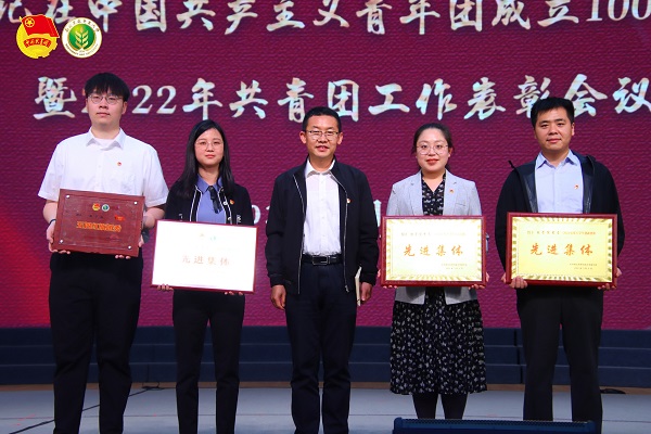 daf59b0a00ea49d795897e7ba7d23c67.png 1.png