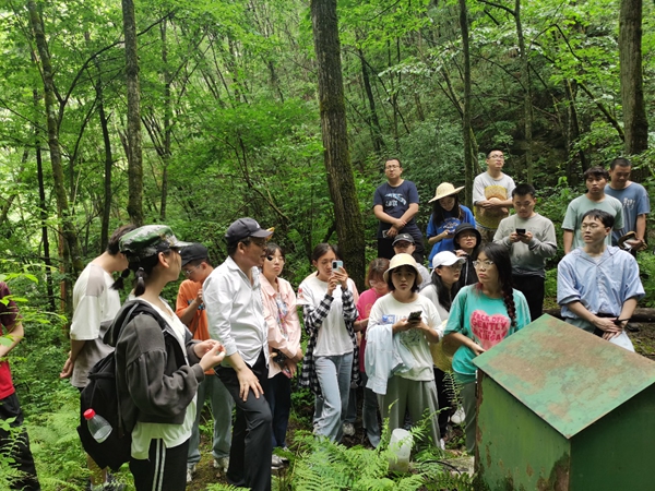 2d35b3872b9c4afc852feb9a39adb7fe.jpg 4.jpg