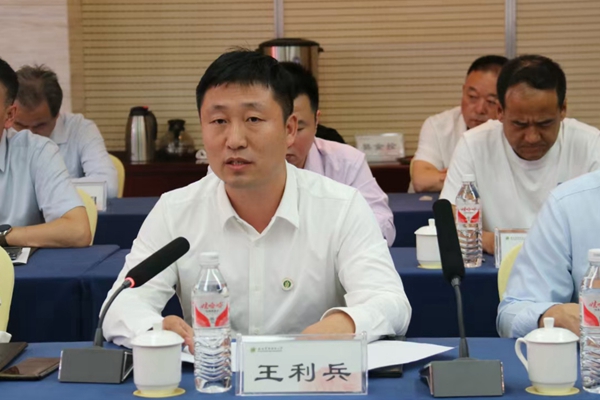 3.院长王利兵介绍六合彩现场直播
事业发展情况_副本.jpg